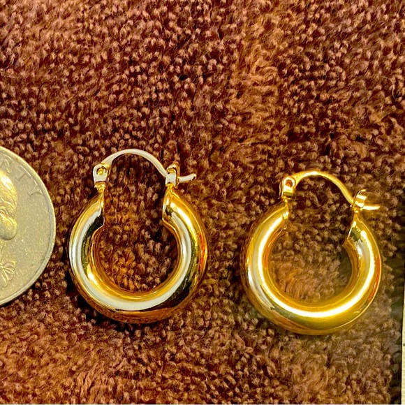 Versatile 1-inch hinge Gold Hoops with (removable crystals) Earrings - Picture 4 of 5